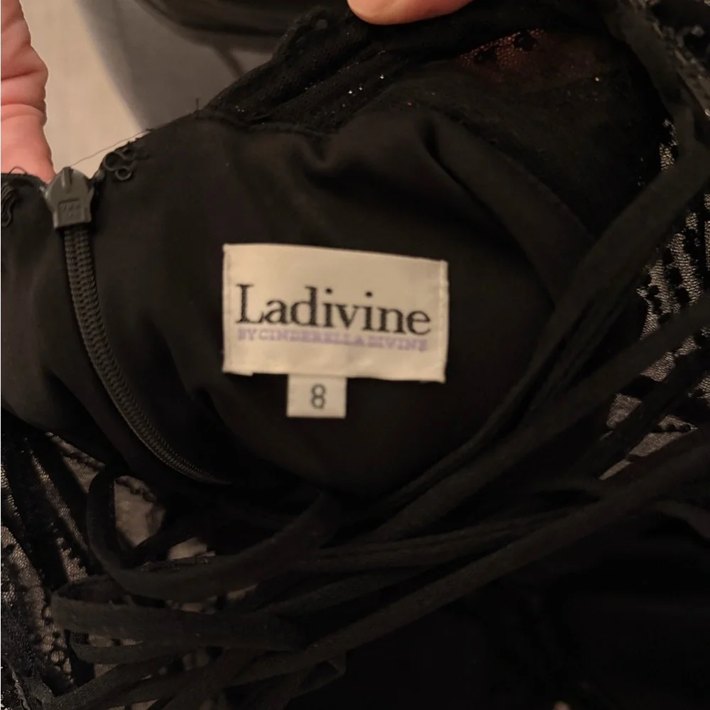 ✨Ladivine Elegant Black Strapless Prom Dress✨Formal Dress‼️WORN ONCE‼️ - Picture 4 of 7